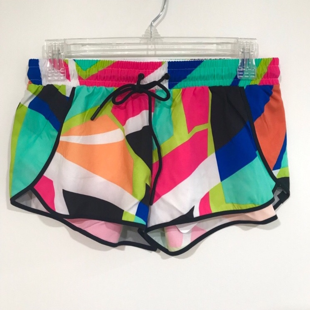 NWT Fabletics Carrie Short